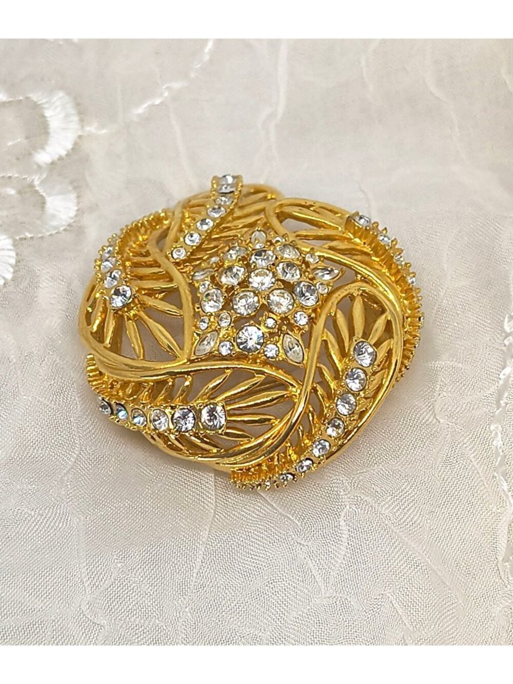 QVC Estate Style~ Crystal Rhinestone Leaf Domed Gold Tone Pin/Brooch Signed - Picture 3 of 5